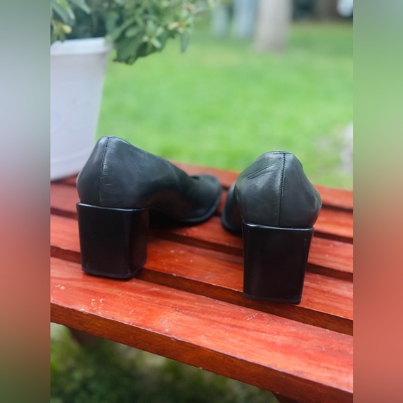 Etienne Aigner Kidman Pumps Genuine Black Leather NWOT US 10M - Picture 9 of 16